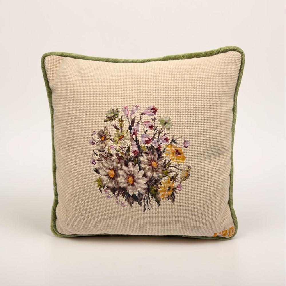 Vintage Needlepoint Green Floral Throw‎ Pillow Grandmacore Cottagecore 13"x13"